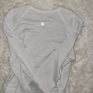 Lululemon Swiftly Tech Cropped Long-Sleeve
Shirt 2.0